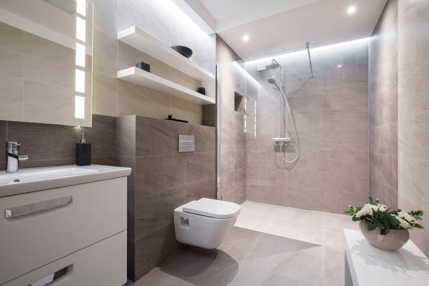 How to Make A Small Bathroom Look Bigger with Tiles